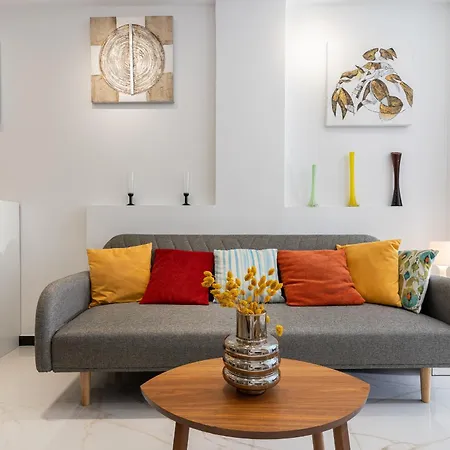 Daire La Roca Chica *